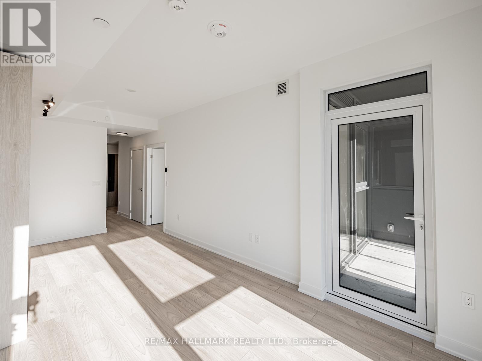 715 - 1007 The Queensway, Toronto, ON - Indoor Photo Showing Other Room