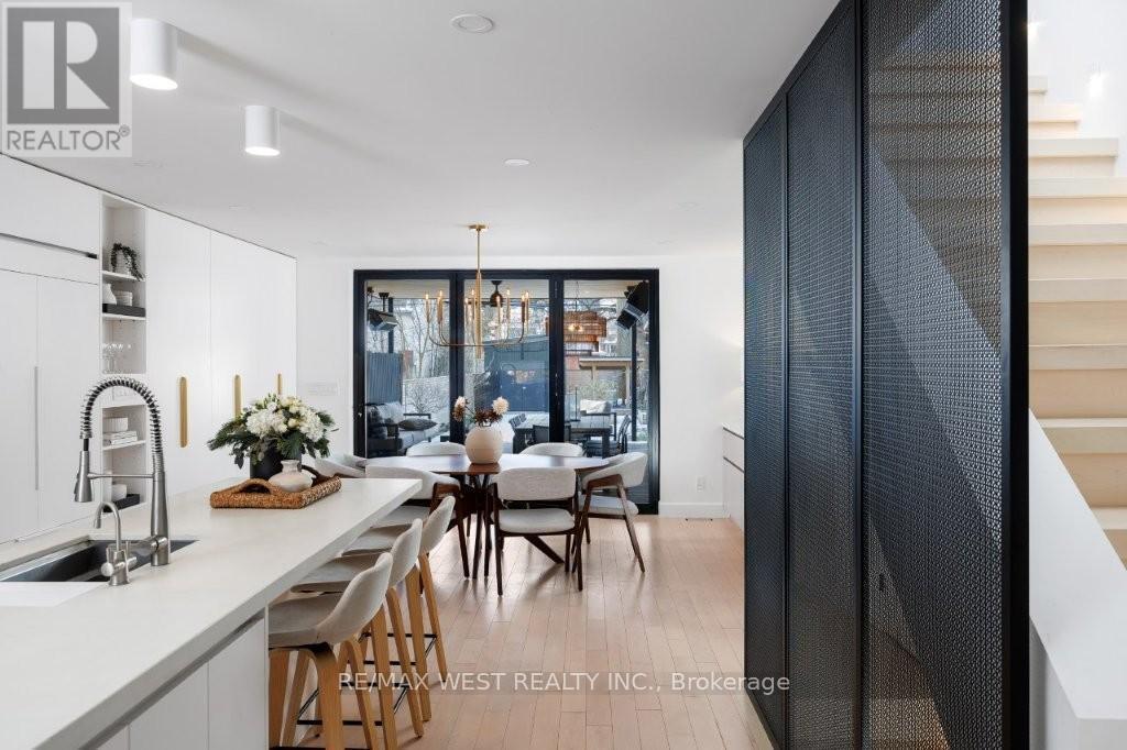 424 Clendenan Avenue, Toronto, ON - Indoor Photo Showing Kitchen With Double Sink