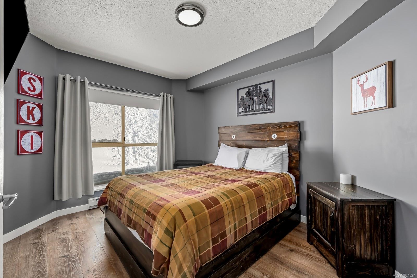 210-1290 Alpine Rd, Courtenay, BC - Indoor Photo Showing Bedroom