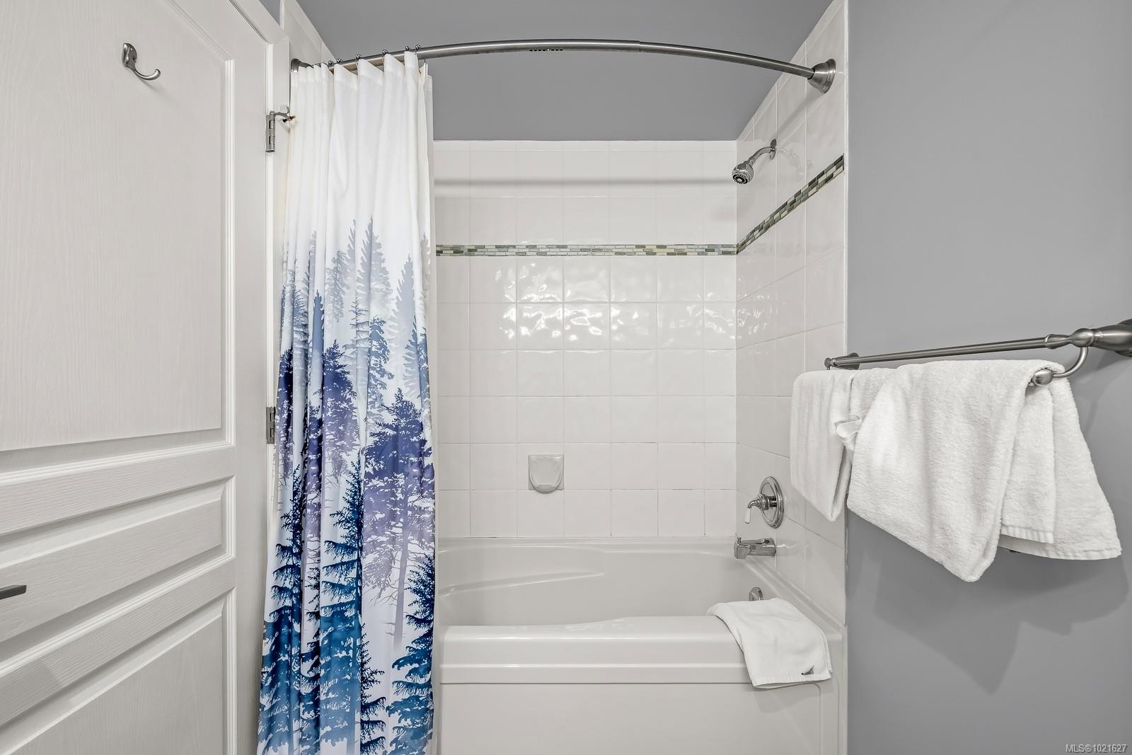 210-1290 Alpine Rd, Courtenay, BC - Indoor Photo Showing Bathroom