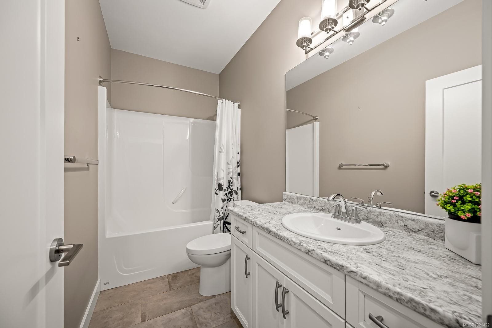 8965 Mclarey Ave, Black Creek, BC