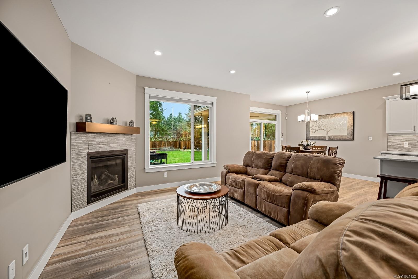 8965 Mclarey Ave, Black Creek, BC