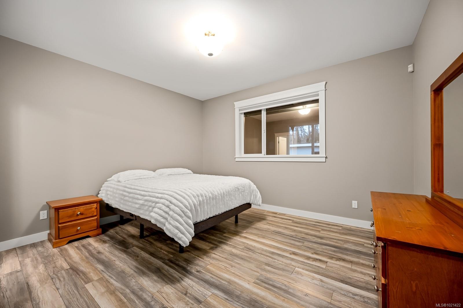 8965 Mclarey Ave, Black Creek, BC