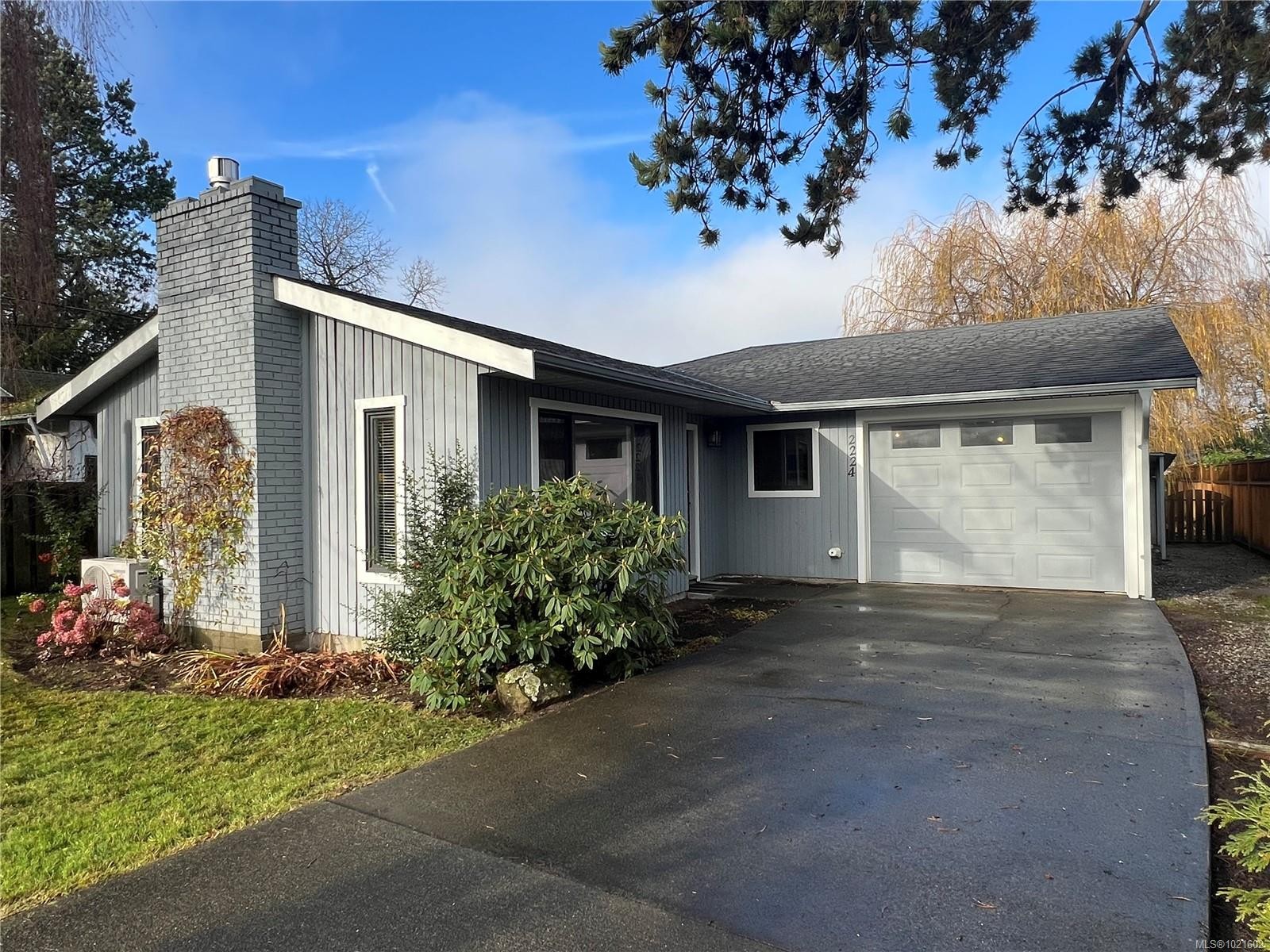 2224 Amherst Ave, Sidney, BC