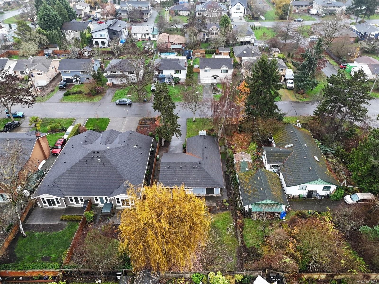 2224 Amherst Ave, Sidney, BC