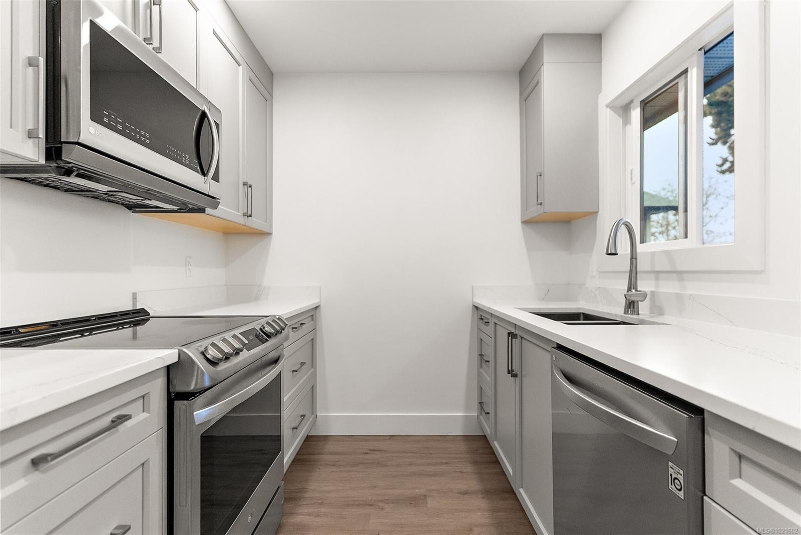 2224 Amherst Ave, Sidney, BC