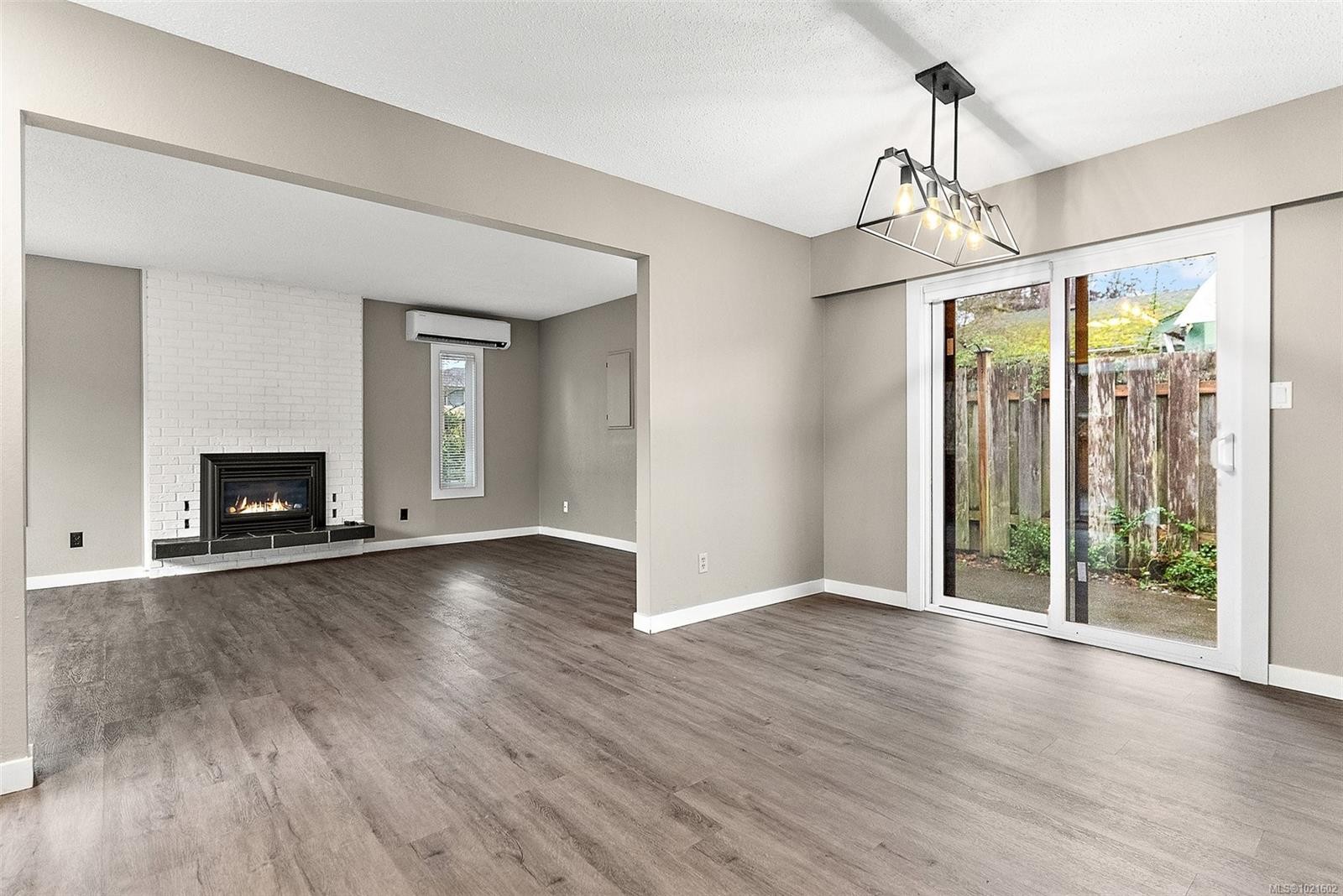 2224 Amherst Ave, Sidney, BC