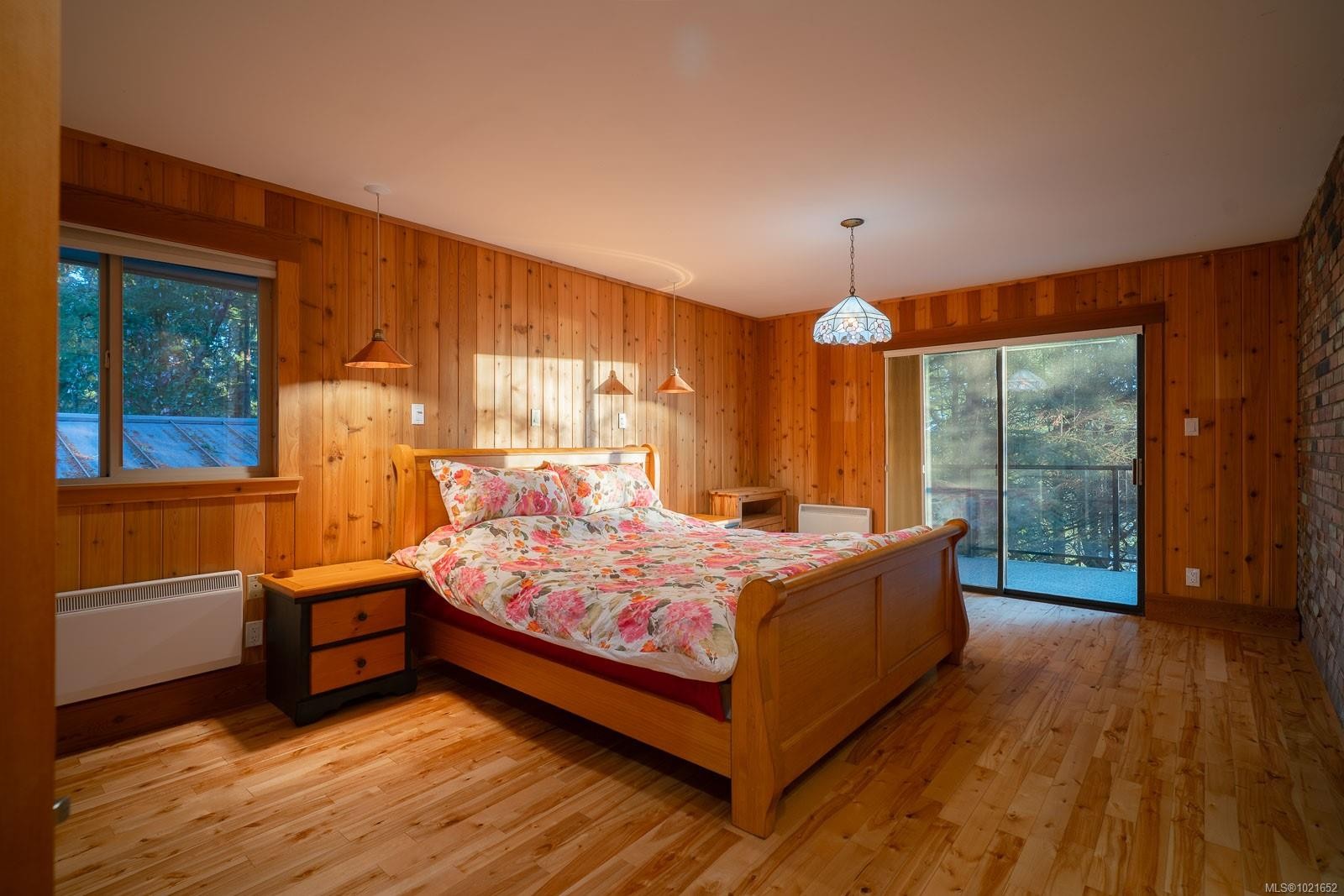 1372 Ivor Rd, Nanaimo, BC