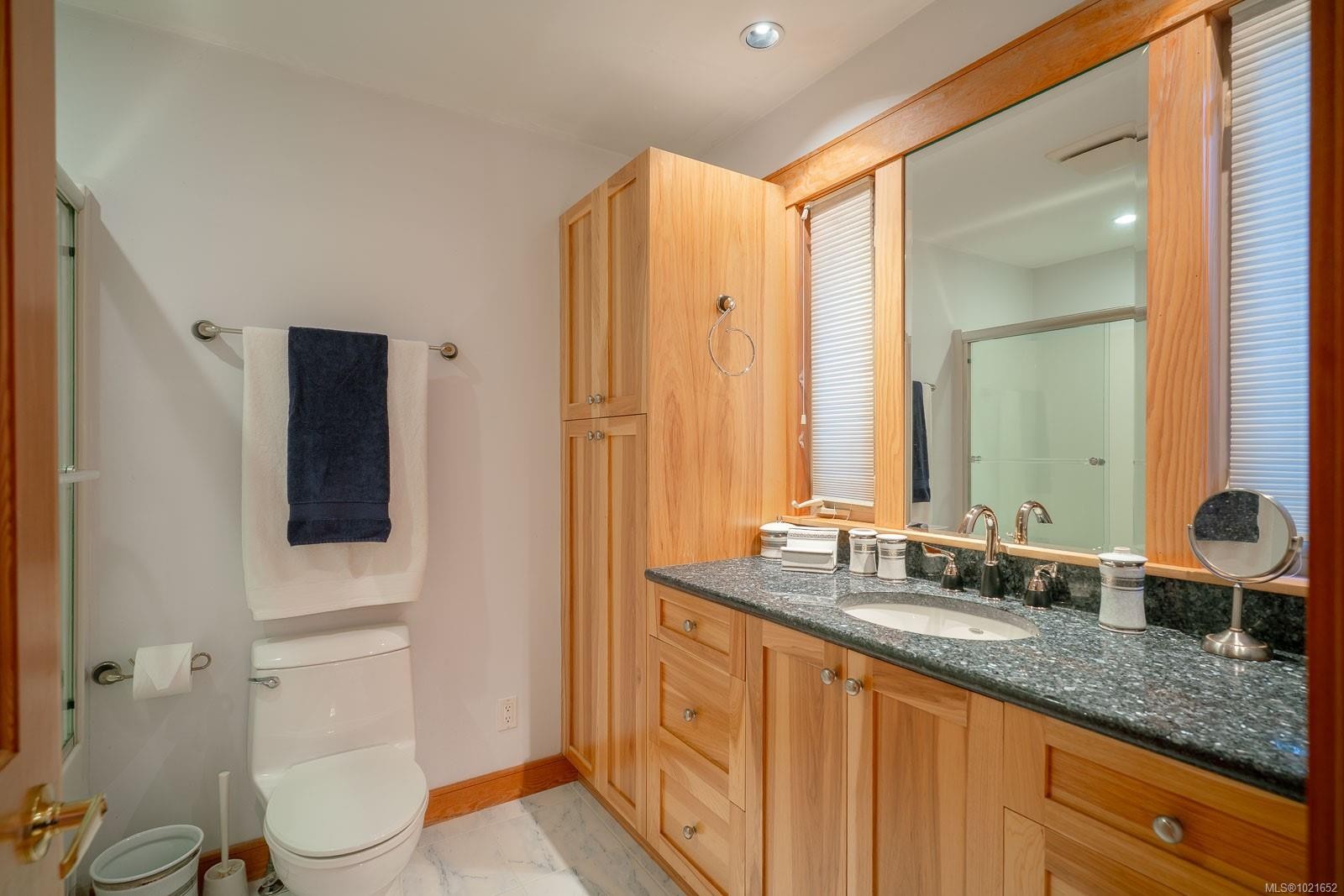 1372 Ivor Rd, Nanaimo, BC