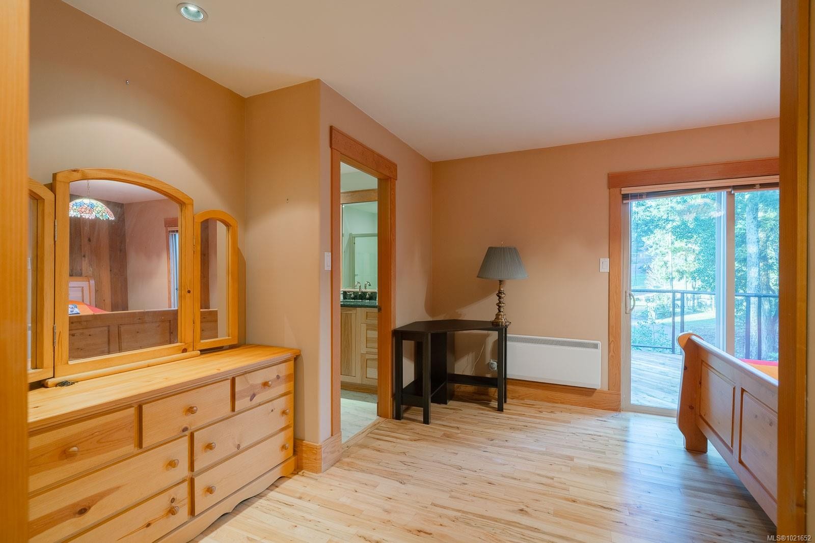 1372 Ivor Rd, Nanaimo, BC