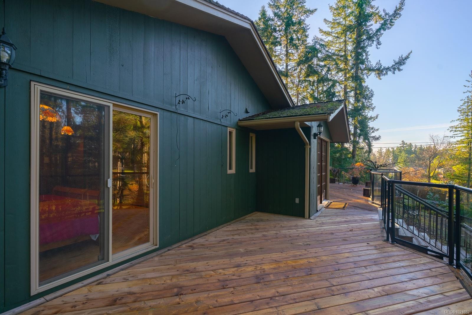 1372 Ivor Rd, Nanaimo, BC