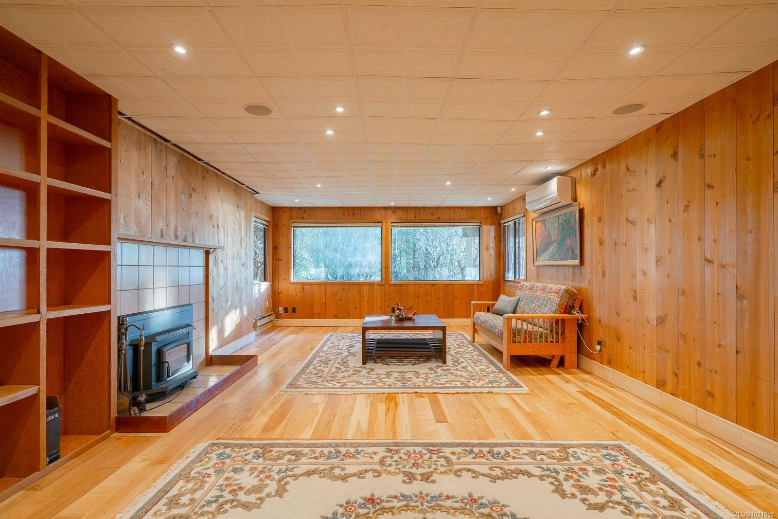 1372 Ivor Rd, Nanaimo, BC