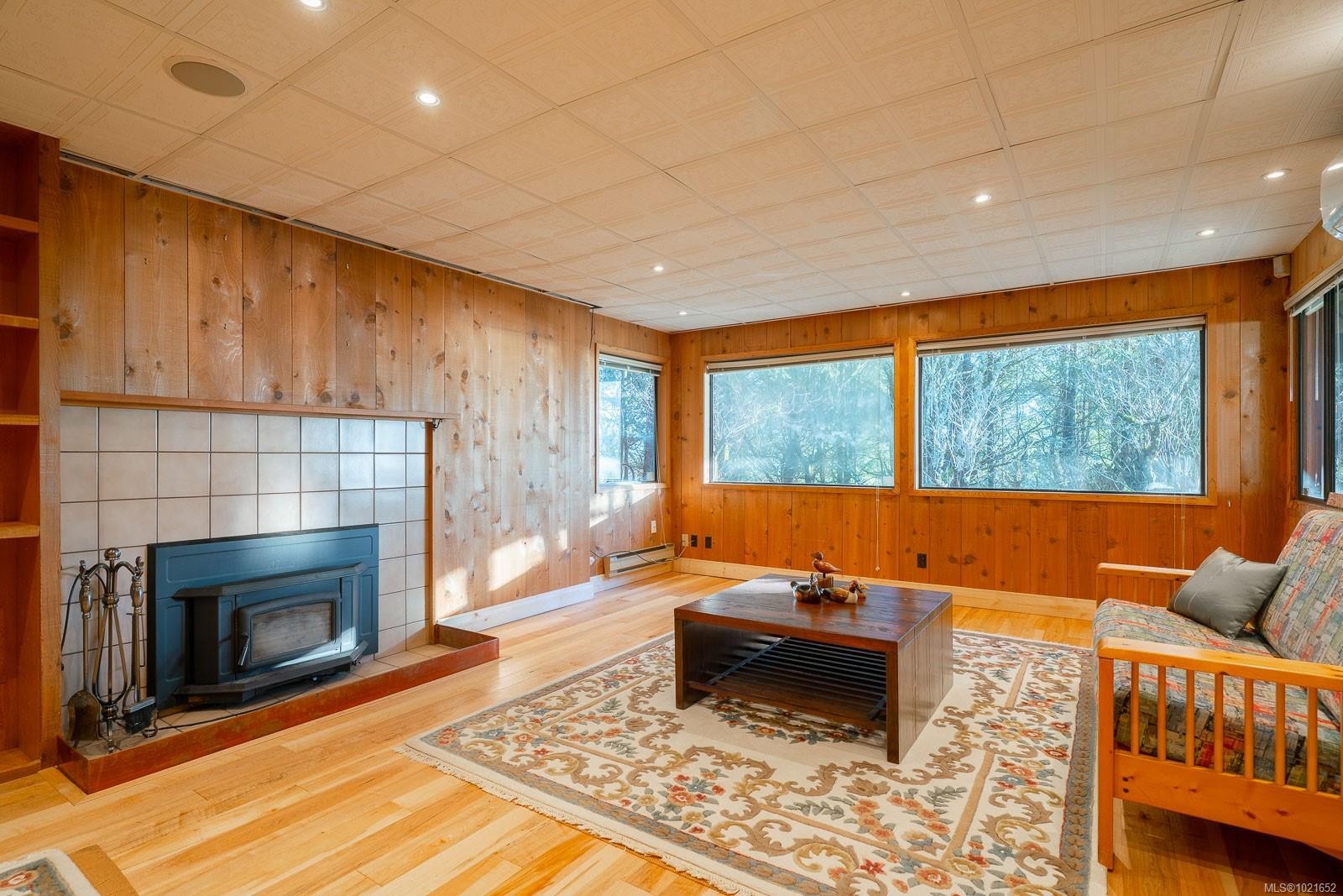 1372 Ivor Rd, Nanaimo, BC