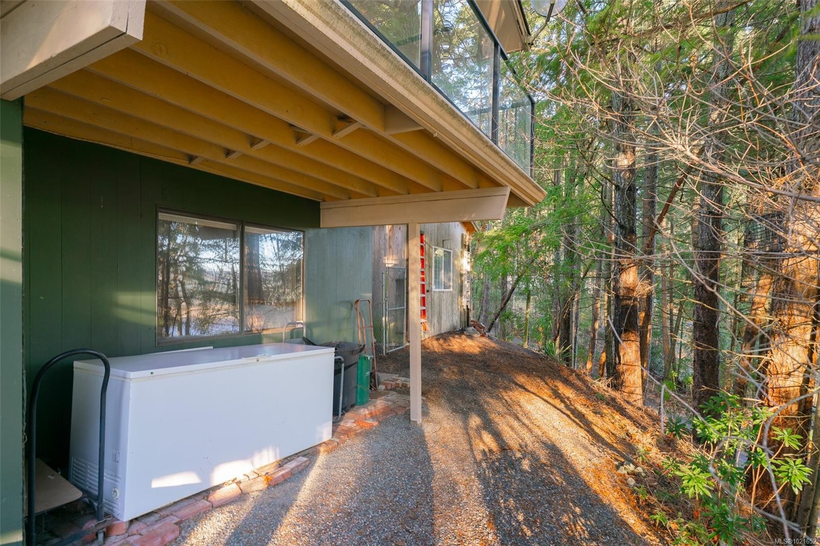 1372 Ivor Rd, Nanaimo, BC