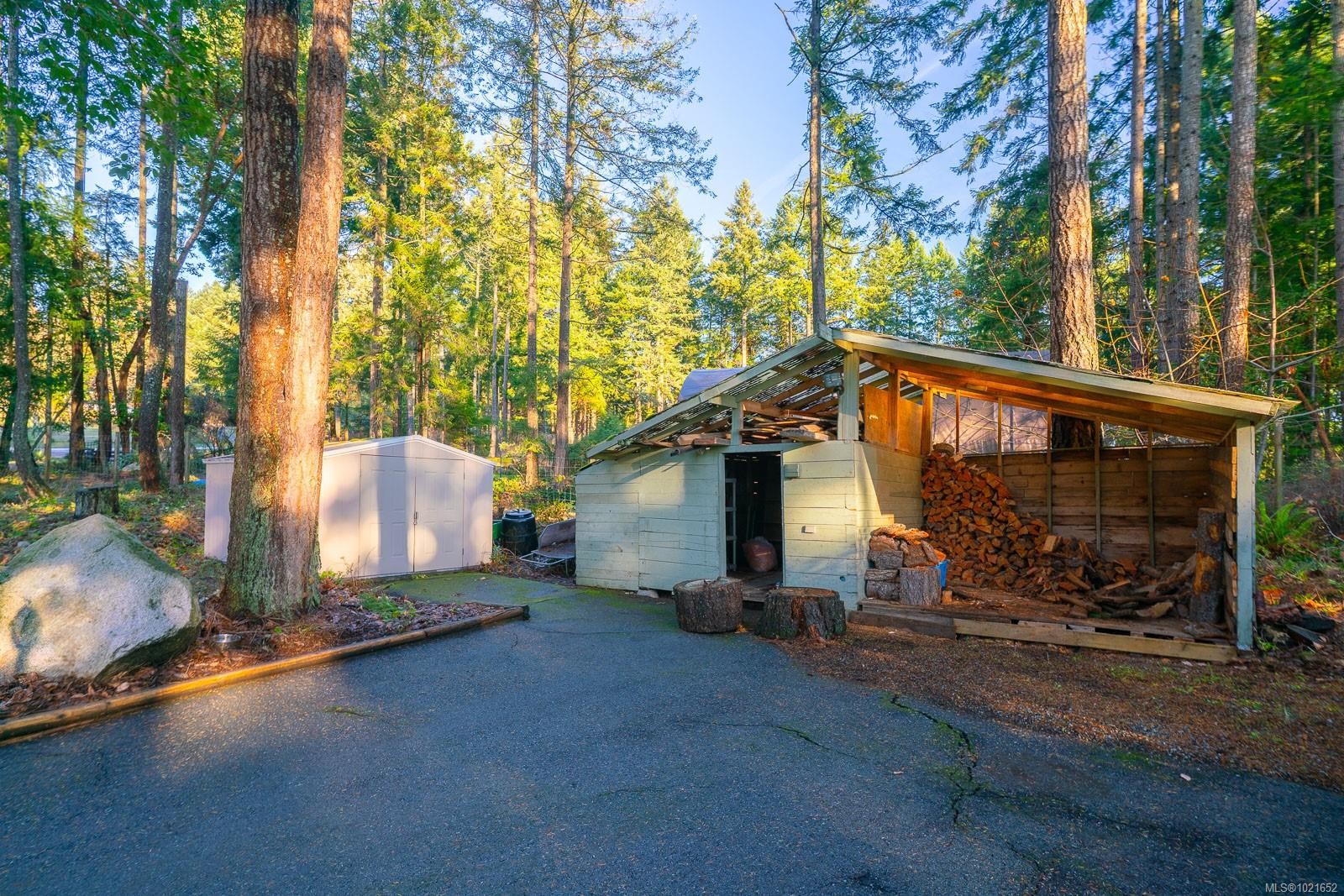 1372 Ivor Rd, Nanaimo, BC