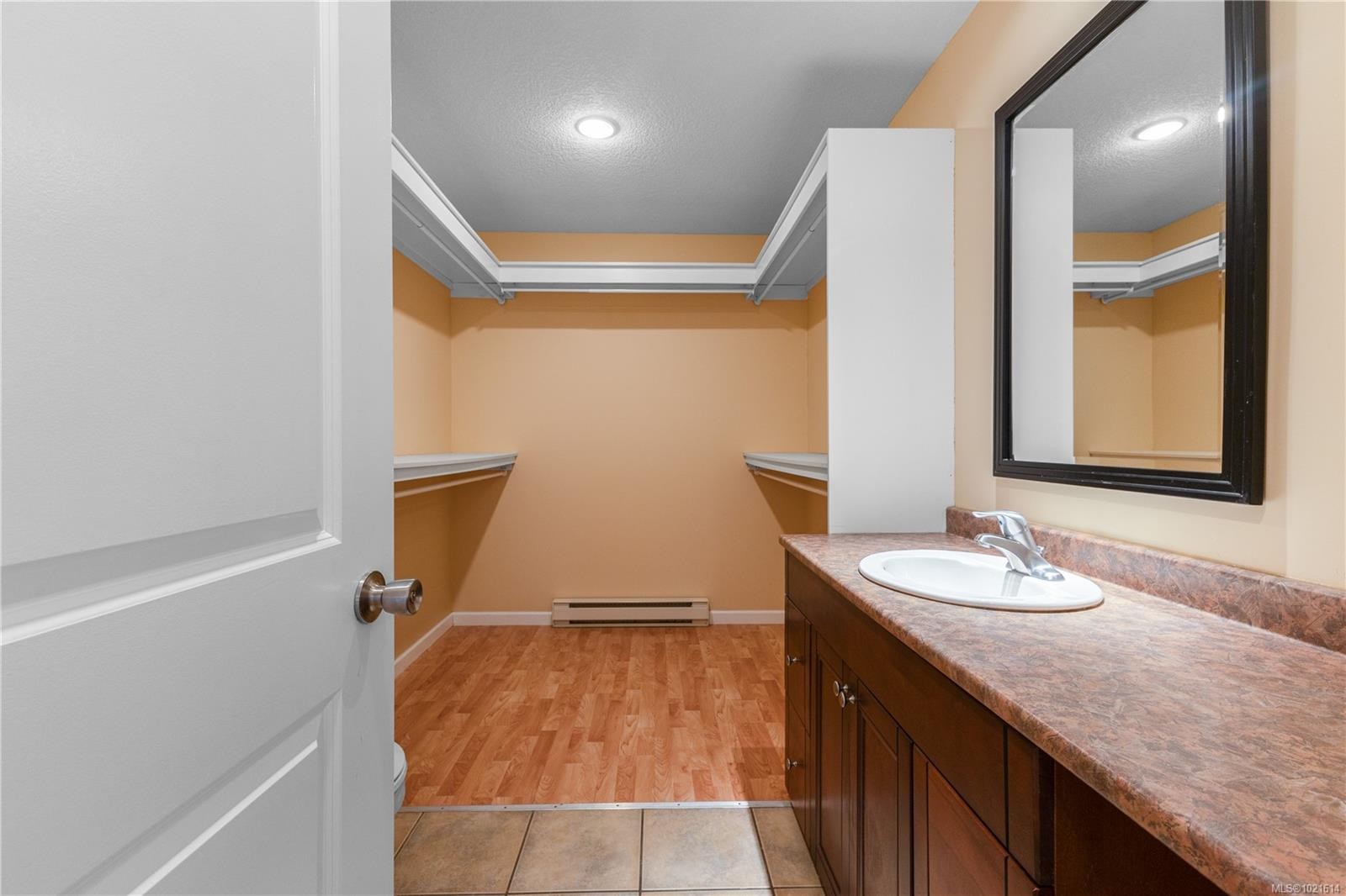 1126 18Th St, Courtenay, BC - Indoor Photo Showing Bathroom