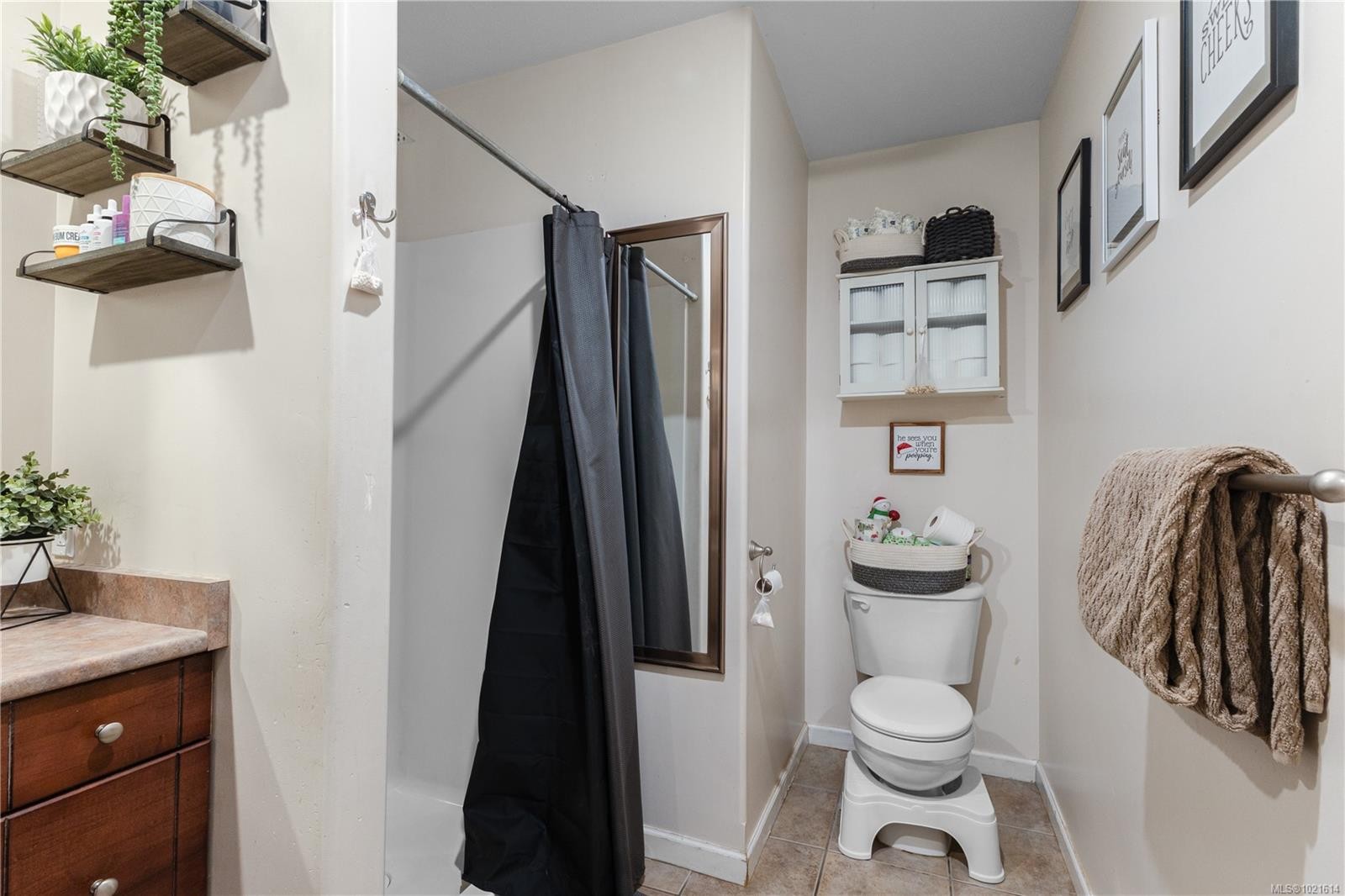 1126 18Th St, Courtenay, BC - Indoor Photo Showing Bathroom