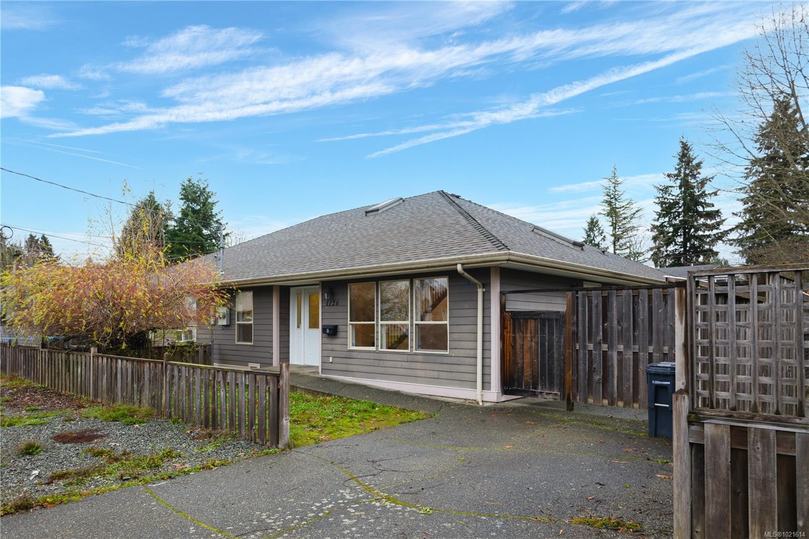 1126 18Th St, Courtenay, BC - Outdoor