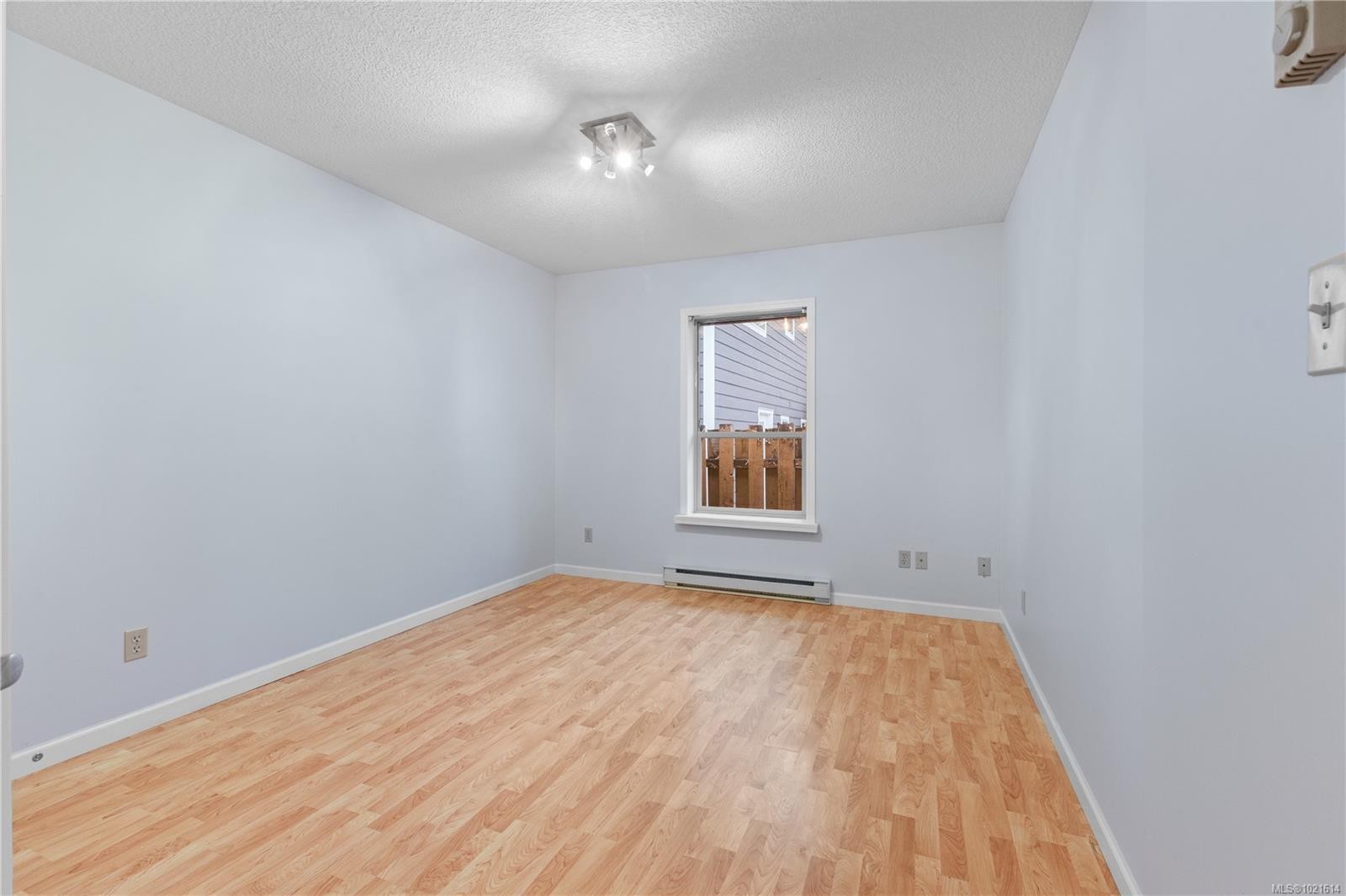 1126 18Th St, Courtenay, BC - Indoor Photo Showing Other Room