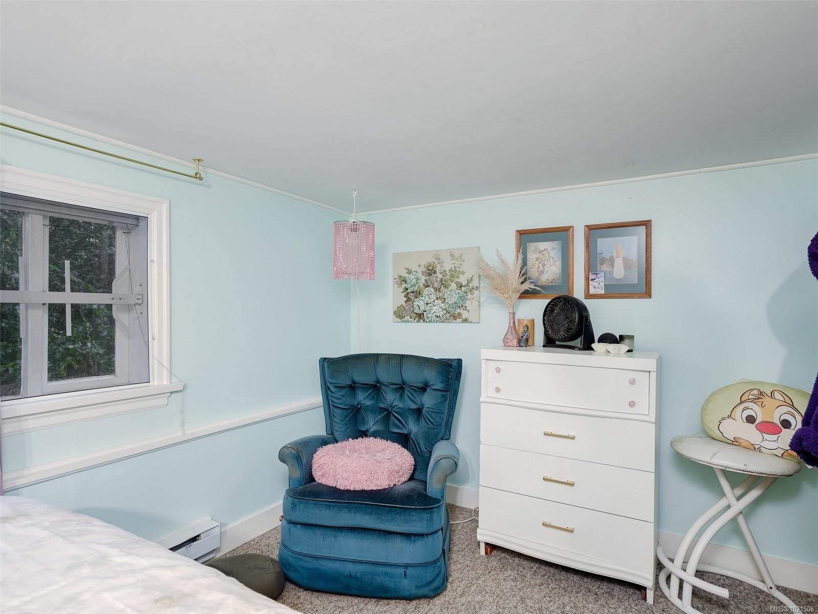 1015 Empress Ave, Victoria, BC - Indoor Photo Showing Bedroom