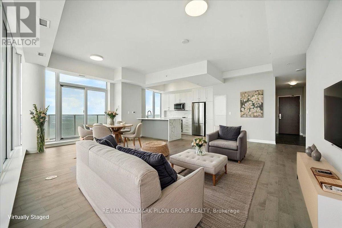 3907 - 805 Carling Avenue, Ottawa, ON - Indoor Photo Showing Living Room