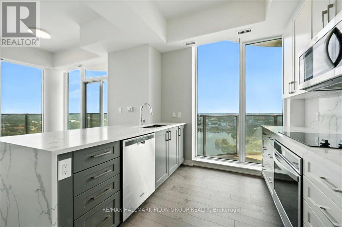 3907 - 805 Carling Avenue, Ottawa, ON - Indoor Photo Showing Kitchen With Upgraded Kitchen