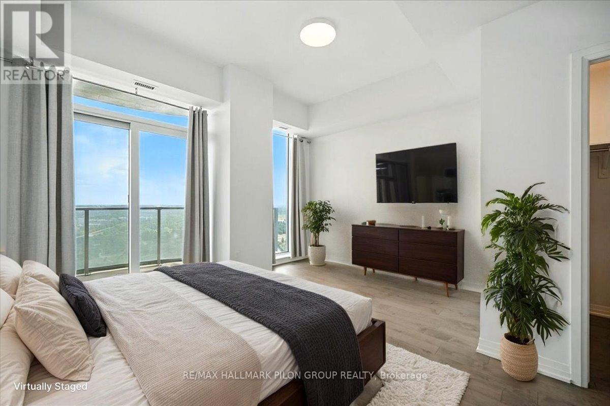 3907 - 805 Carling Avenue, Ottawa, ON - Indoor Photo Showing Bedroom