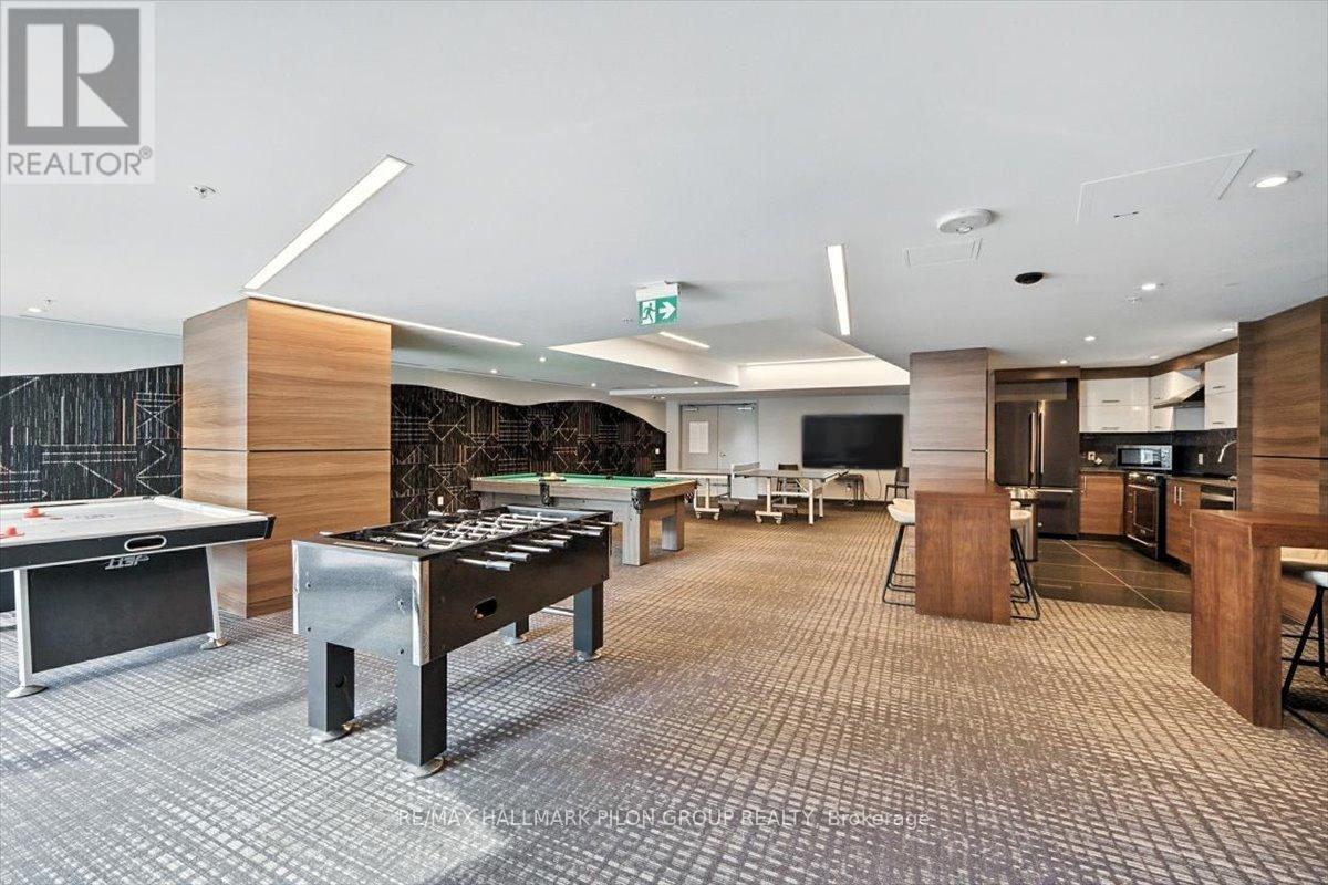 3907 - 805 Carling Avenue, Ottawa, ON - Indoor Photo Showing Other Room