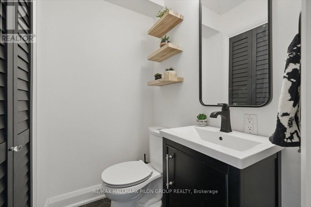 584 Bayview Drive, Ottawa, ON - Indoor Photo Showing Bathroom