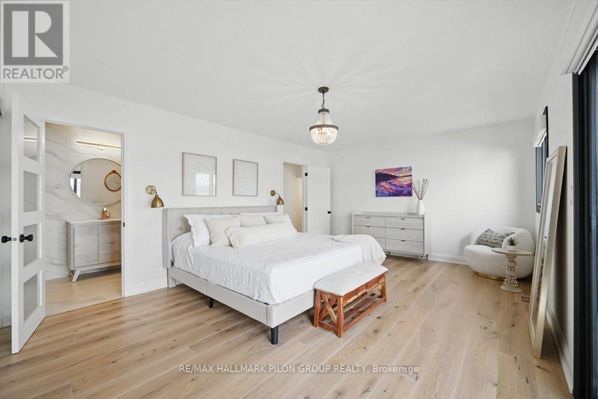 584 Bayview Drive, Ottawa, ON - Indoor Photo Showing Bedroom