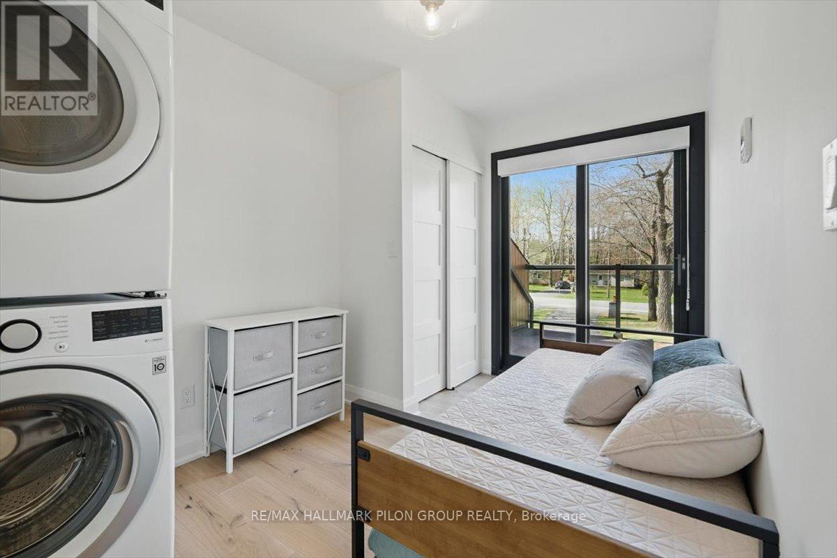 584 Bayview Drive, Ottawa, ON - Indoor Photo Showing Laundry Room