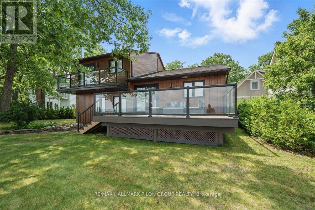 584 Bayview Drive, Ottawa, ON - Outdoor With Deck Patio Veranda