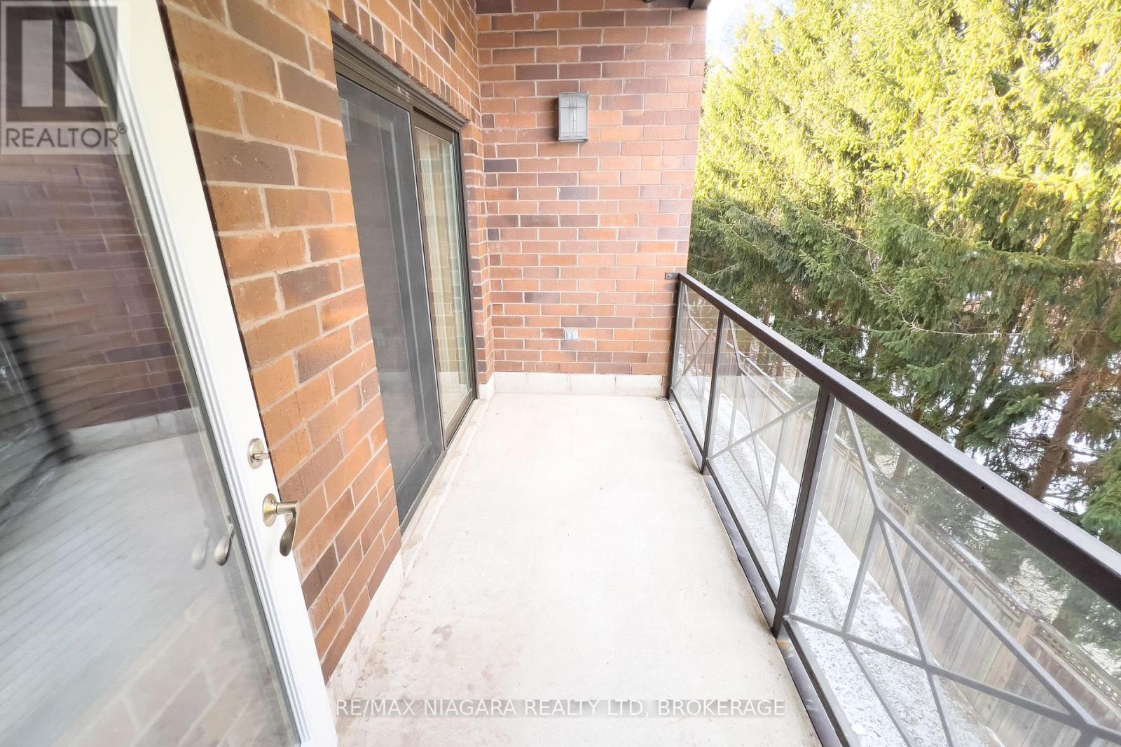 306 - 2799 St. Paul Avenue, Niagara Falls (Stamford), ON - Outdoor With Balcony With Exterior