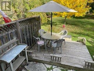 Rear deck next to privacy fence - 29 Windfield Crescent, Kingston (Kingston East (Incl Barret Crt)), ON - Outdoor With Deck Patio Veranda