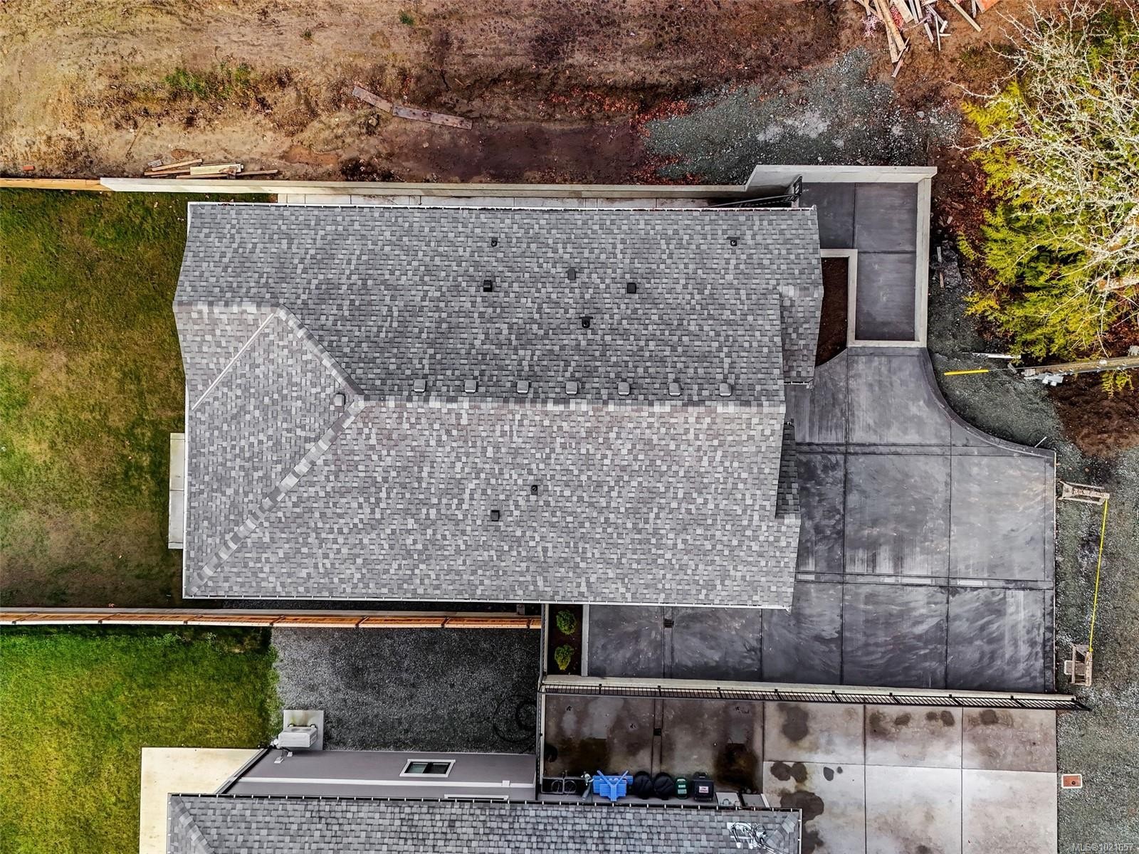 10950 Chalet Rd, North Saanich, BC