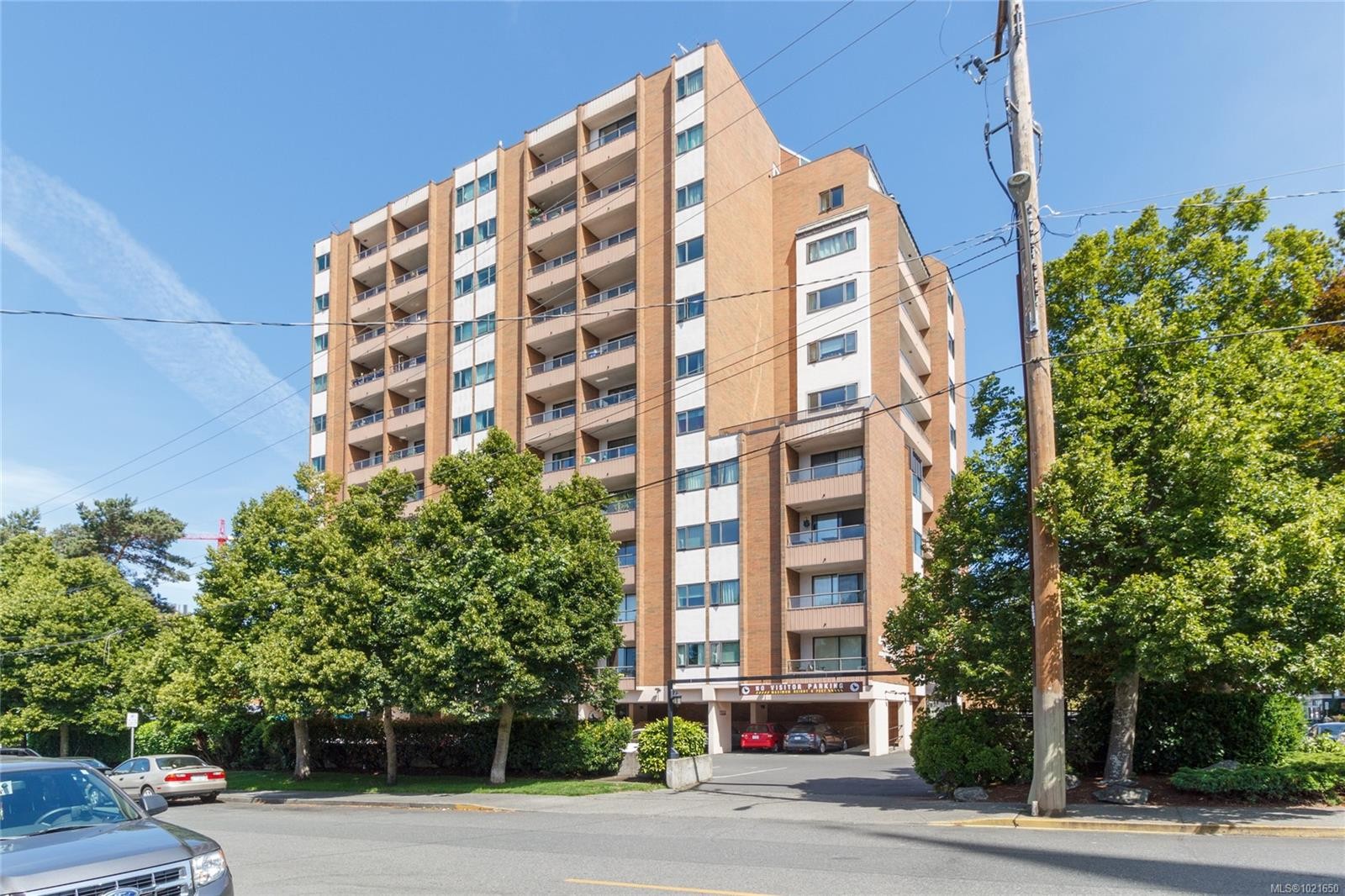 809-1630 Quadra St, Victoria, BC - Outdoor With Balcony With Facade
