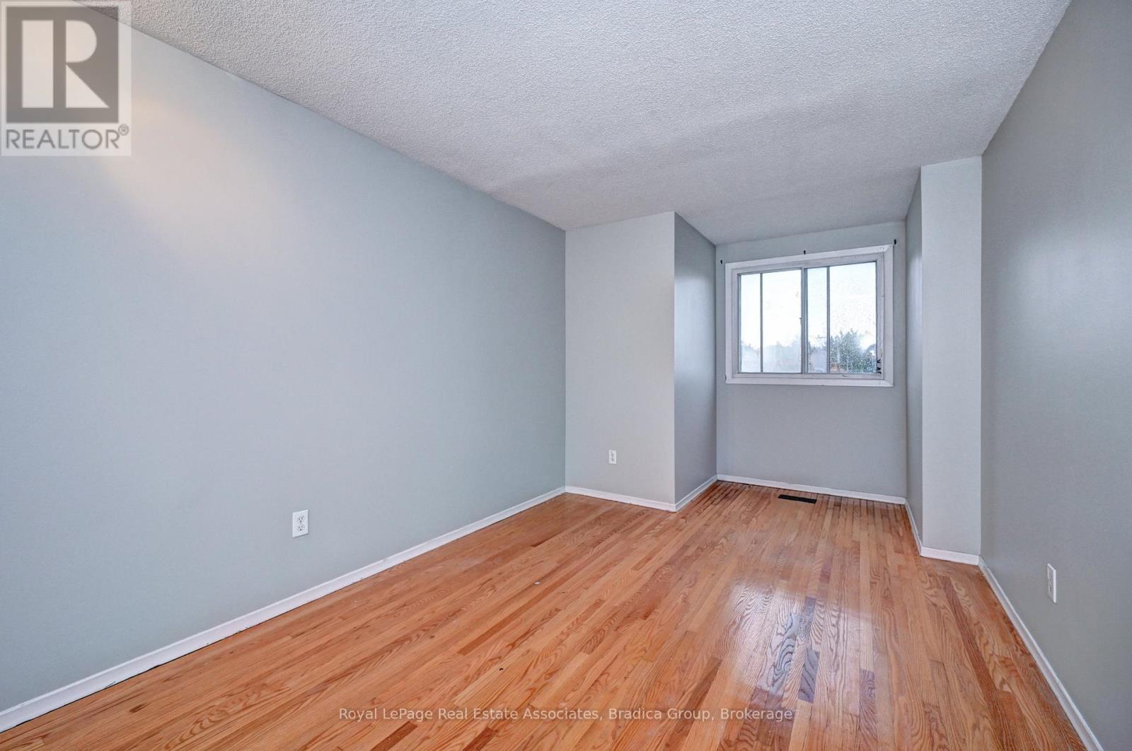 22 Berwick Place, Kitchener, ON - Indoor Photo Showing Other Room