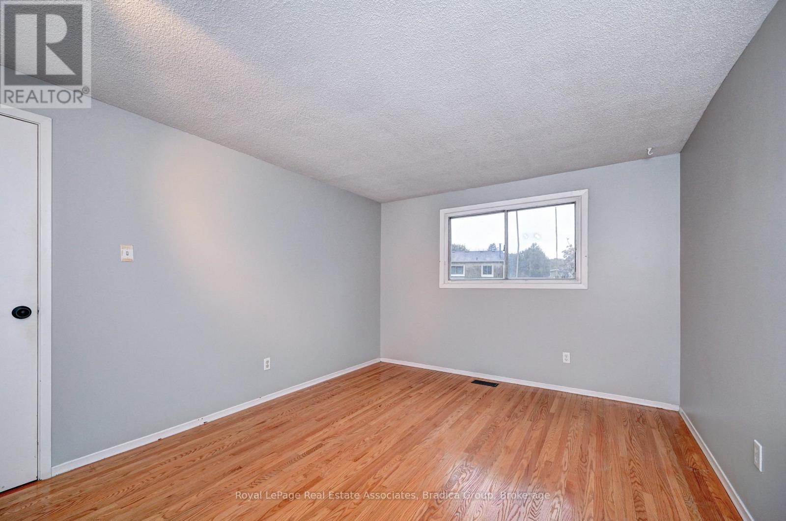 22 Berwick Place, Kitchener, ON - Indoor Photo Showing Other Room