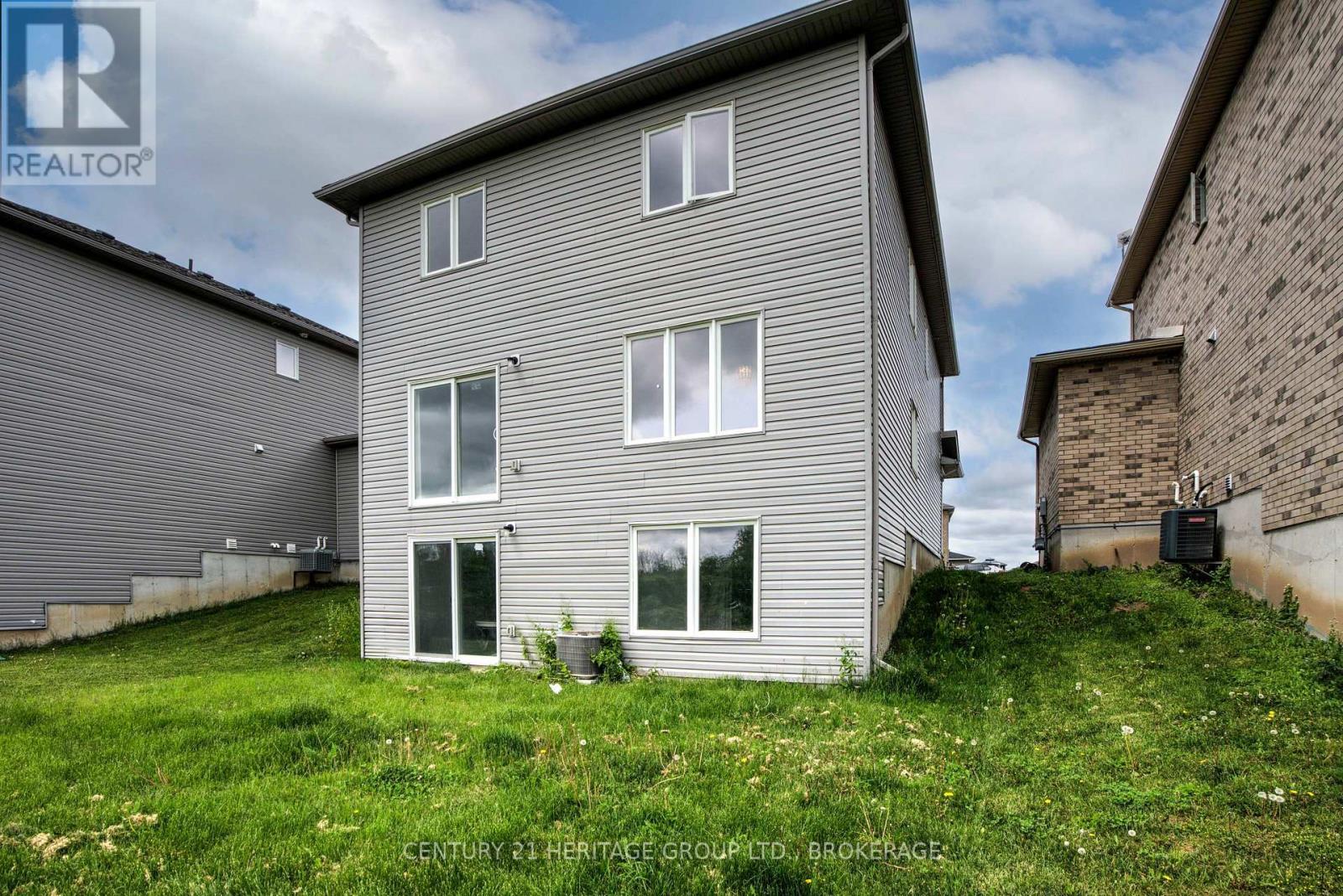 104 Brennan Crescent, Loyalist (Odessa), ON - Outdoor With Exterior