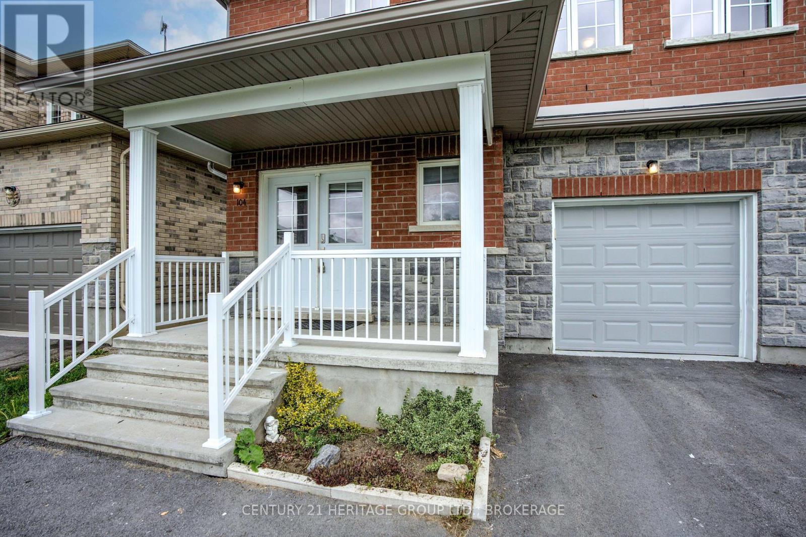 104 Brennan Crescent, Loyalist (Odessa), ON - Outdoor
