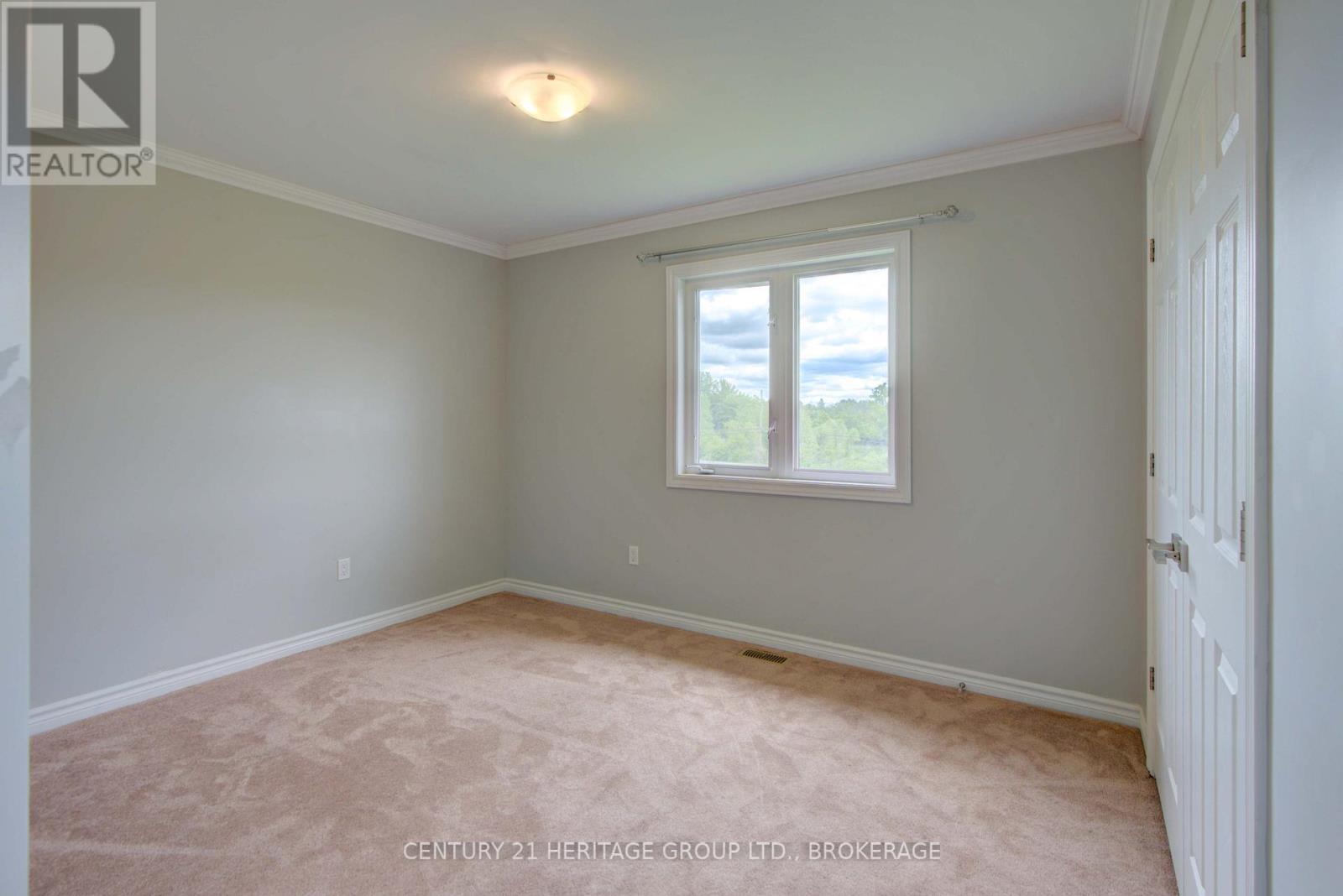 104 Brennan Crescent, Loyalist (Odessa), ON - Indoor Photo Showing Other Room