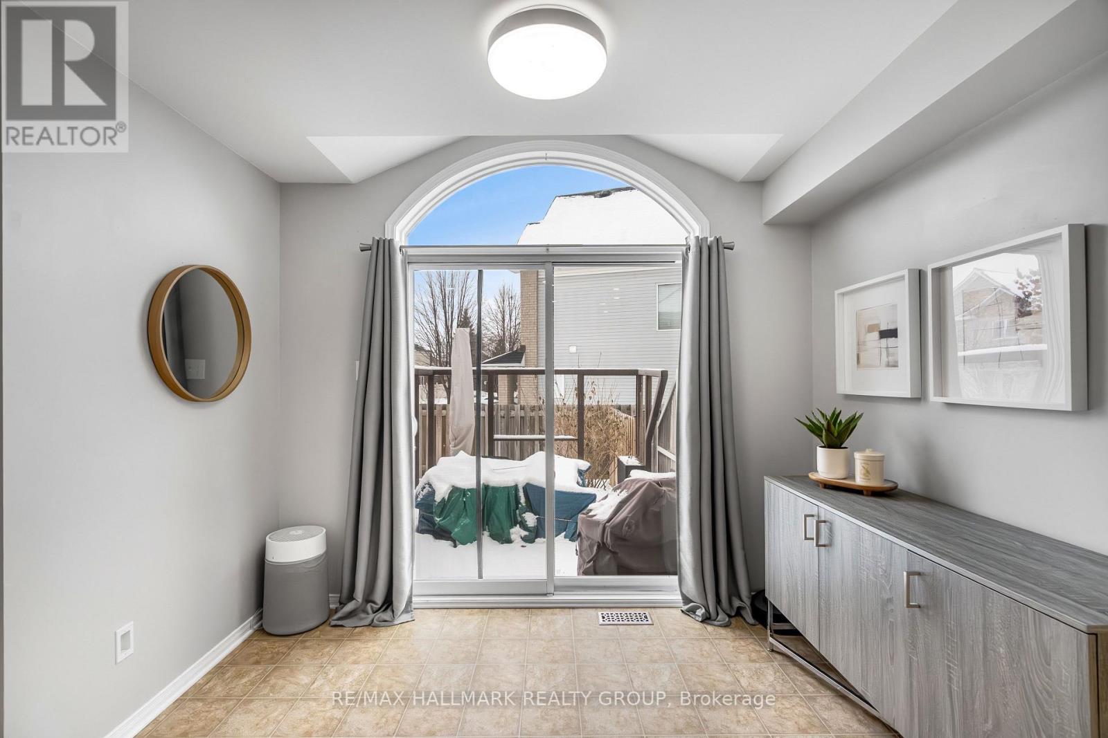 2025 Boisfranc Circle, Ottawa, ON - Indoor Photo Showing Other Room