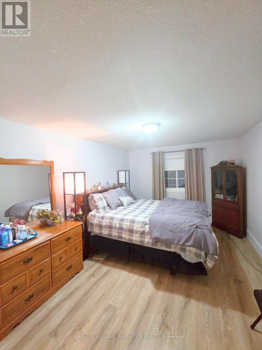 235 Prosperity Drive, Kitchener, ON - Indoor Photo Showing Bedroom