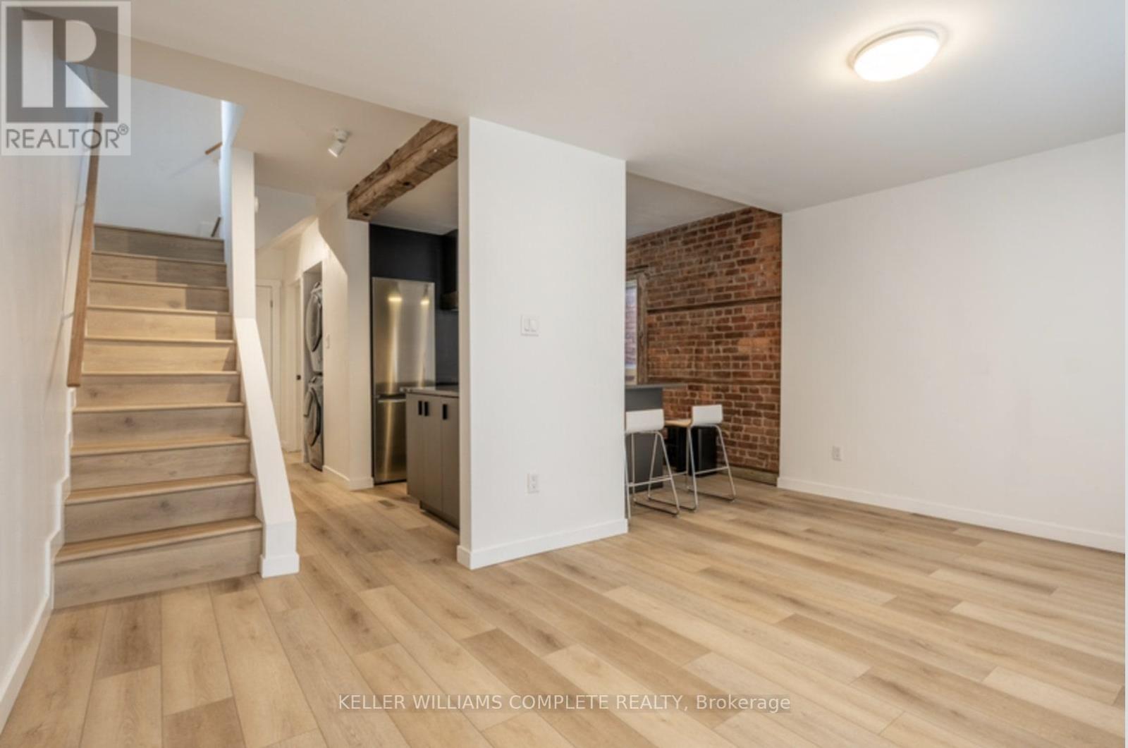 1 - 41 Burlington Street E, Hamilton, ON - Indoor Photo Showing Other Room