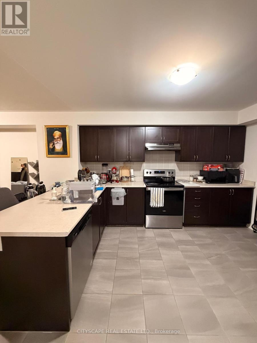 57 - 250 Sunny Meadow Boulevard, Brampton, ON - Indoor Photo Showing Kitchen