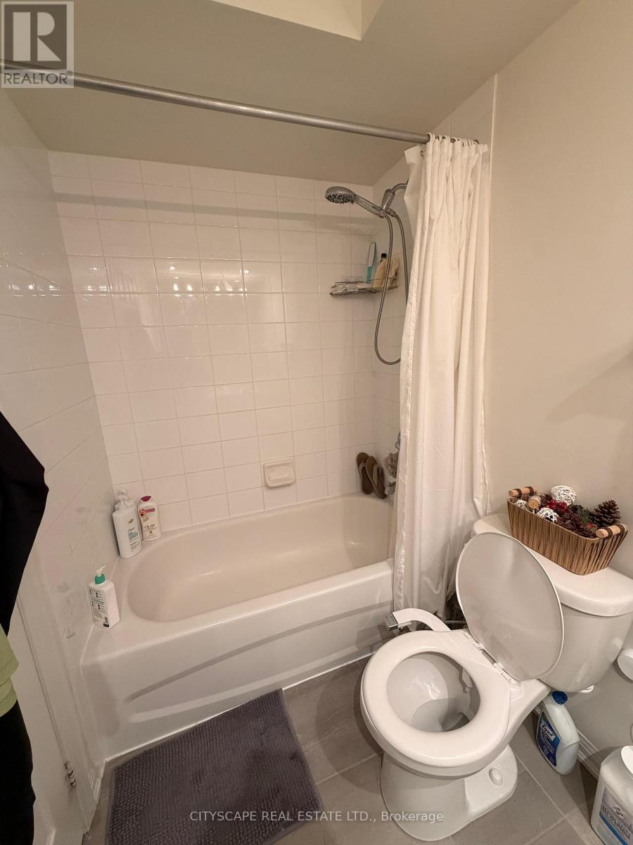 57 - 250 Sunny Meadow Boulevard, Brampton, ON - Indoor Photo Showing Bathroom