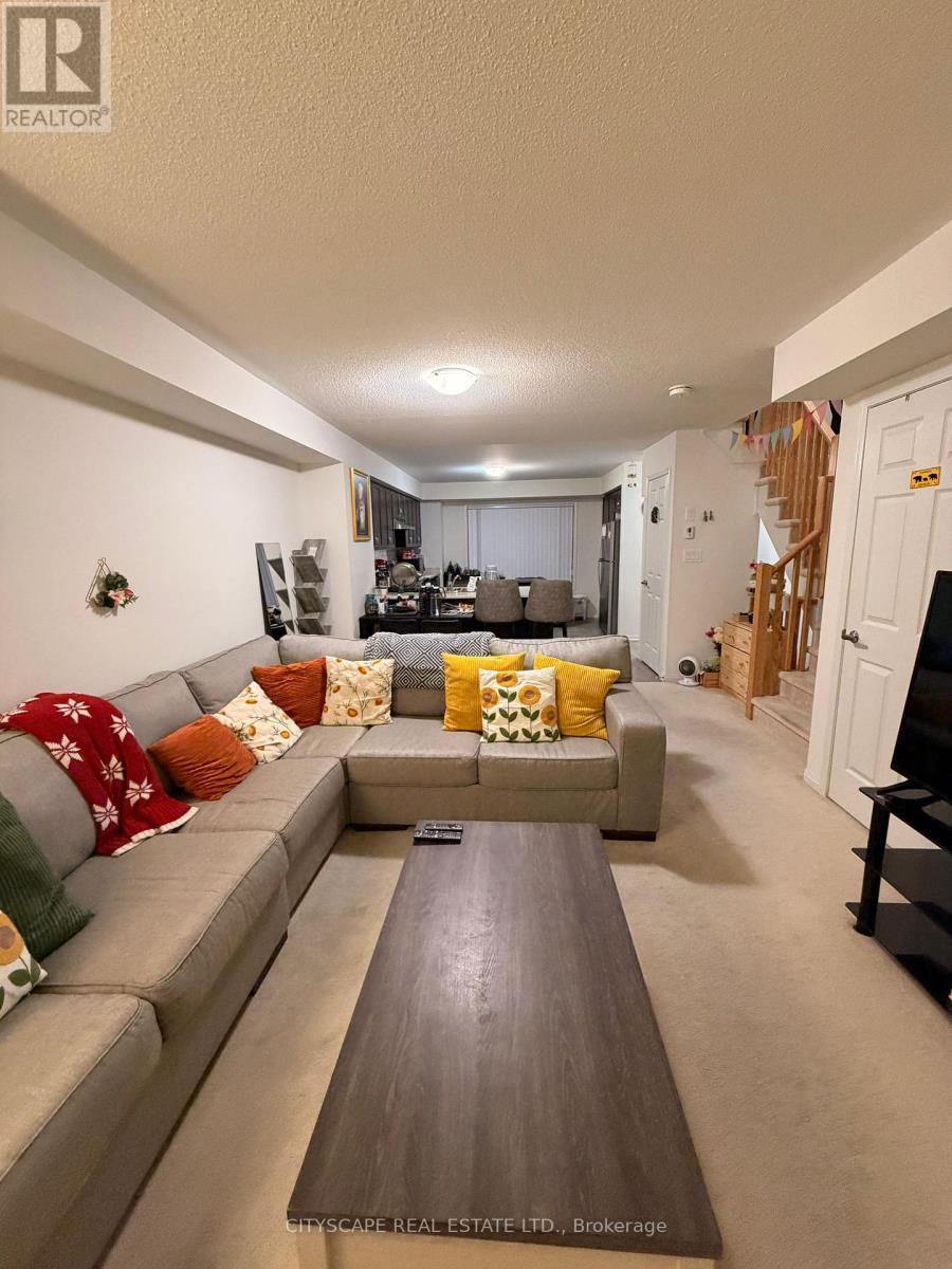 57 - 250 Sunny Meadow Boulevard, Brampton, ON - Indoor Photo Showing Living Room