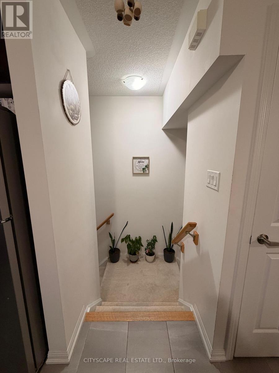 57 - 250 Sunny Meadow Boulevard, Brampton, ON - Indoor Photo Showing Other Room