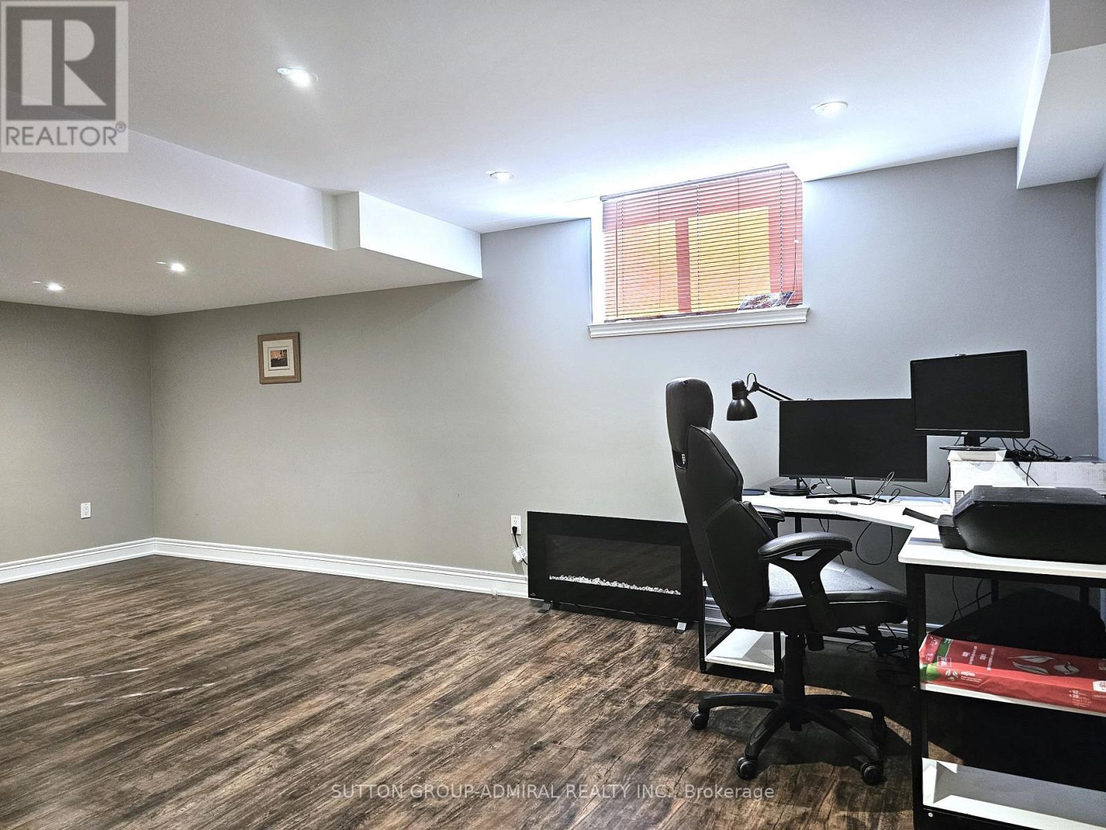 6412 Shapton Crescent, Niagara Falls, ON - Indoor Photo Showing Office