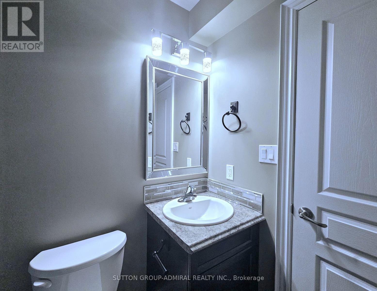 6412 Shapton Crescent, Niagara Falls, ON - Indoor Photo Showing Bathroom
